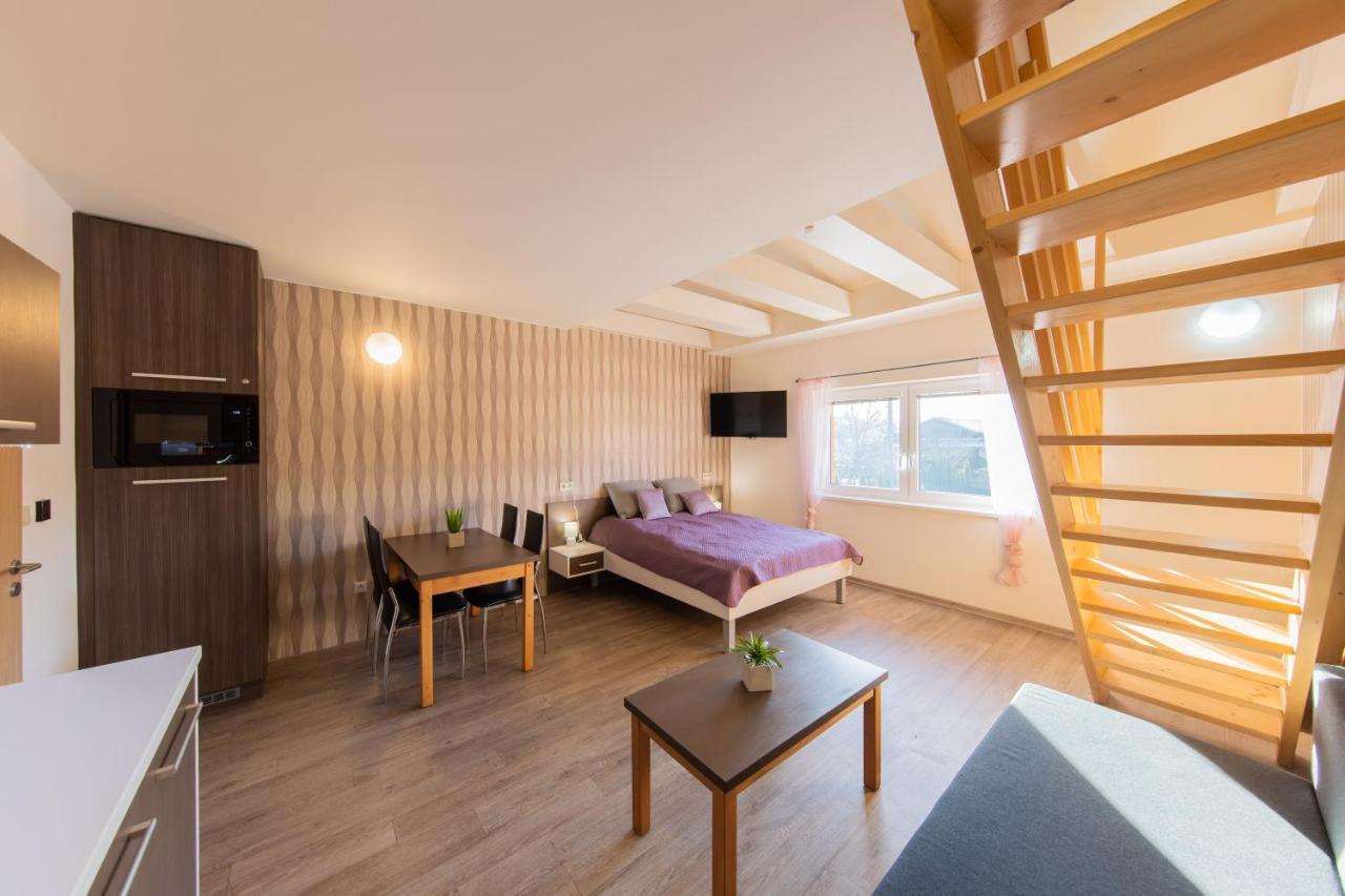Sophia Apartment